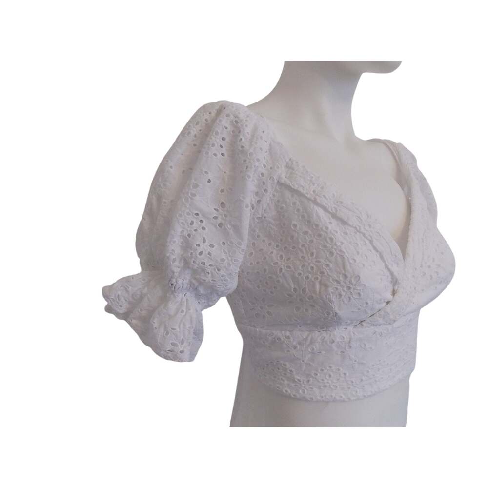 VTCH Collezioni white eyelet wrap crop top size Small